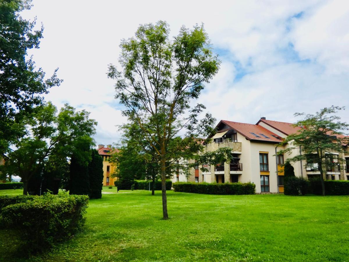 Fortuna Golf Apartman Bük Buitenkant foto